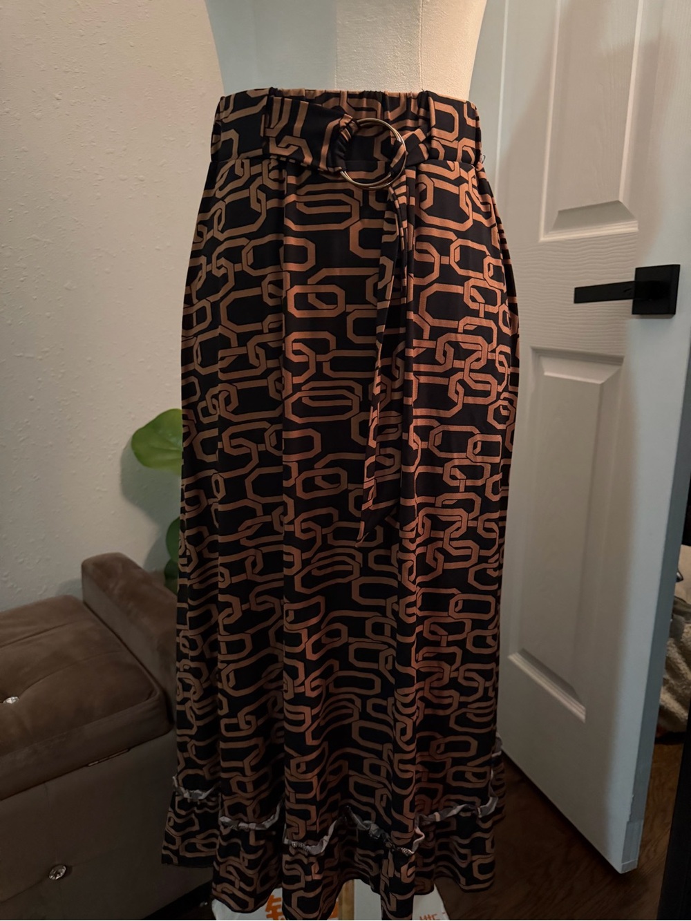 Brown Graphic Print Maxi Skirt with Belt